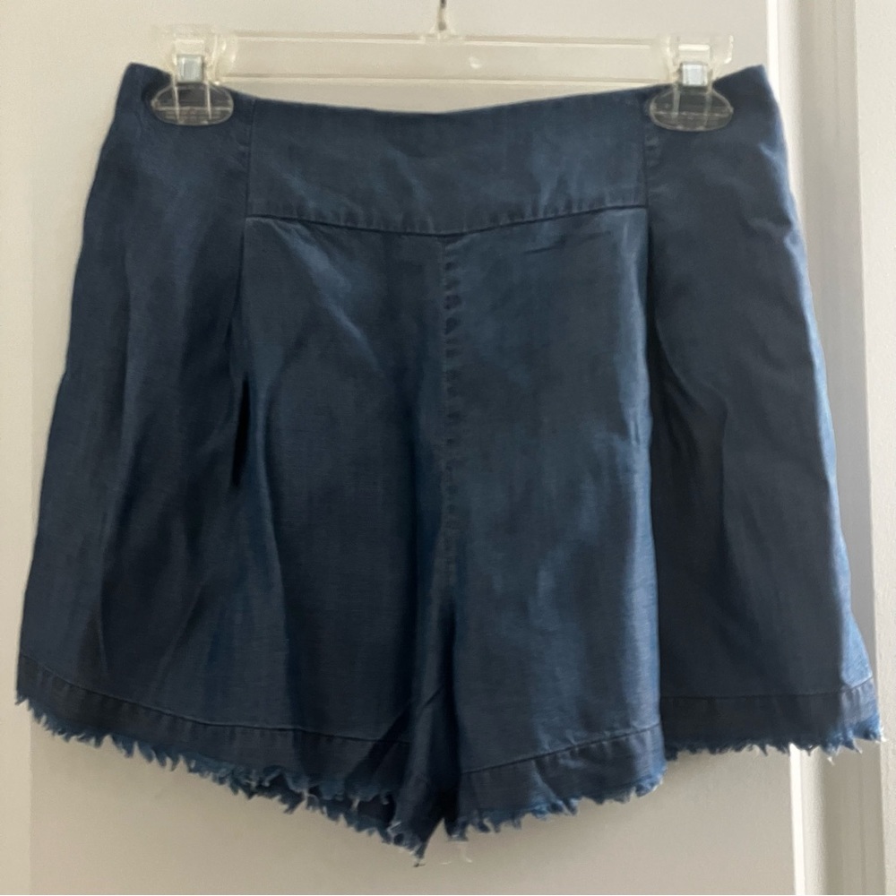 BEBE | Blue Pleated Shorts with Raw Hem| size 4